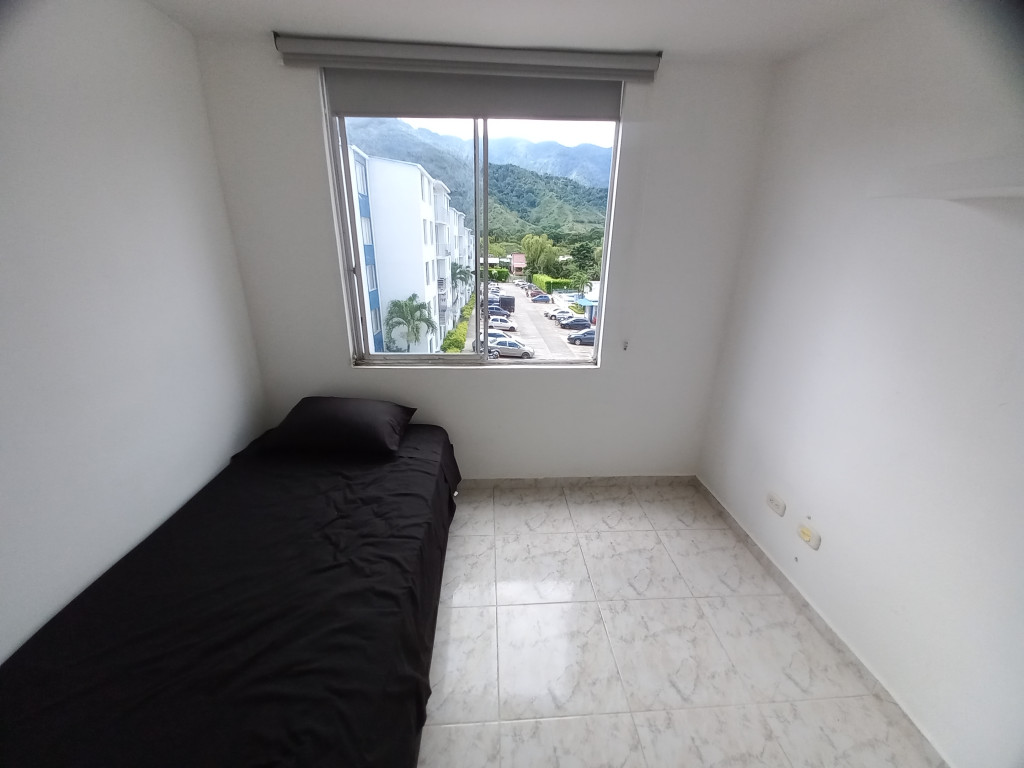 Apartamento En Venta - C.r Montebonito Piso 4 Sin Ascensor, Ibagué