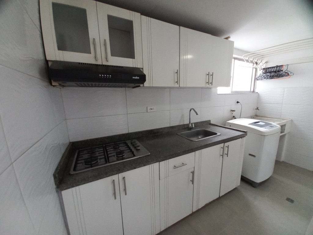 Apartamento En Venta - C.r Montebonito Piso 4 Sin Ascensor, Ibagué