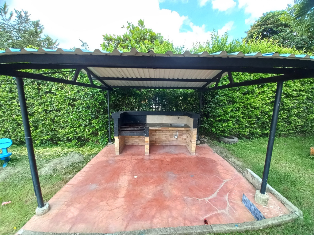 Apartamento En Venta - C.r Montebonito Piso 4 Sin Ascensor, Ibagué