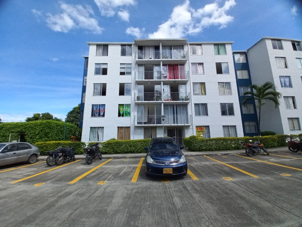 Apartamento En Venta - C.r Montebonito Piso 4 Sin Ascensor, Ibagué
