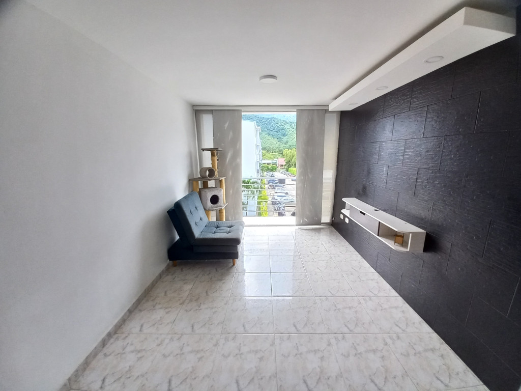 Apartamento En Venta - C.r Montebonito Piso 4 Sin Ascensor, Ibagué