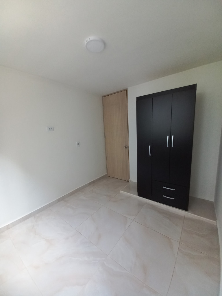 Apartamento En Arriendo - C.r Escarlata Piso 2 Sin Ascensor, Ibagué