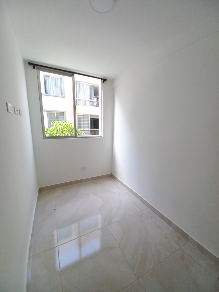 Apartamento En Arriendo - C.r Escarlata Piso 2 Sin Ascensor, Ibagué