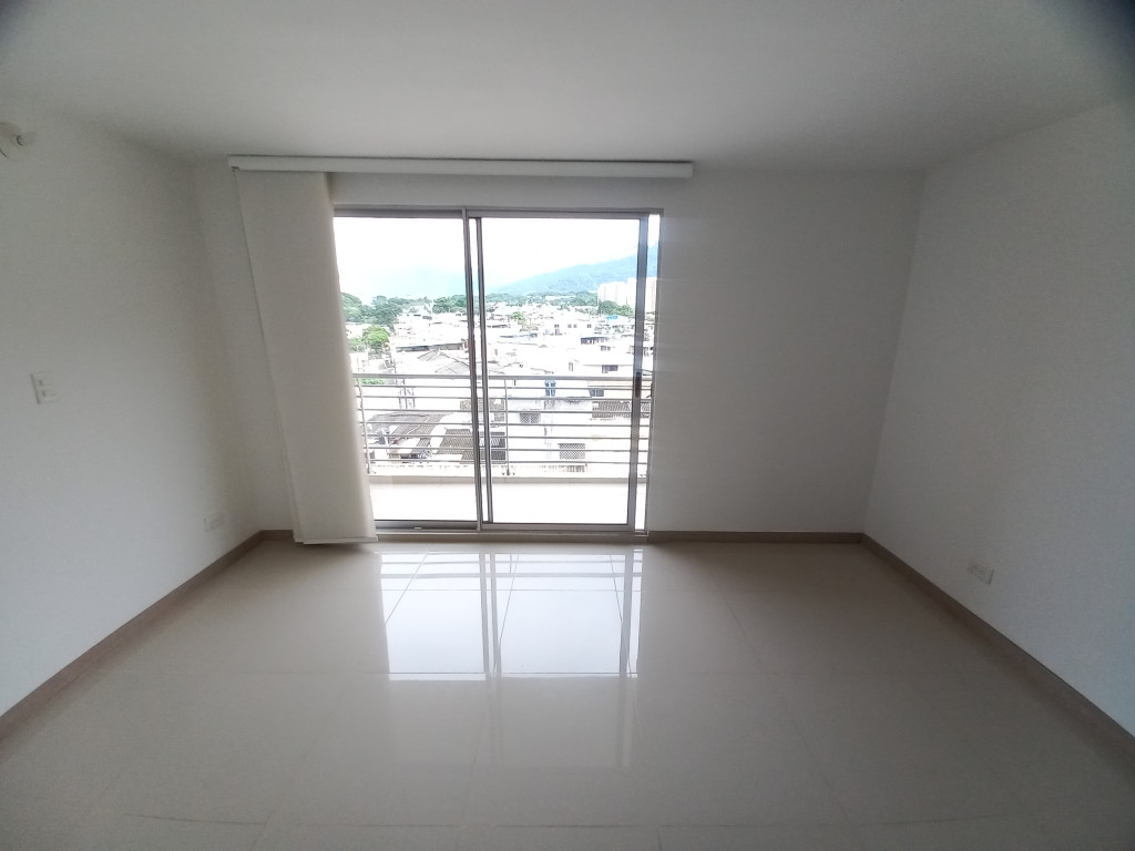 Apartamento En Venta - C.r Malaca Piso 7, Ibagué