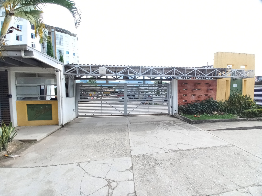 Apartamento En Venta - C.r Reservas De Bilbao Piso 9, Ibagué