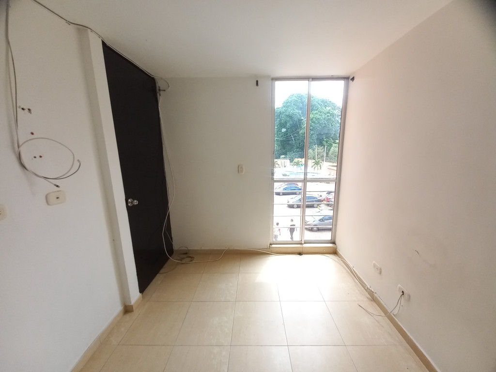 Apartamento En Venta - C.r Monterrey Piso 3 Sin Ascensor, Ibagué