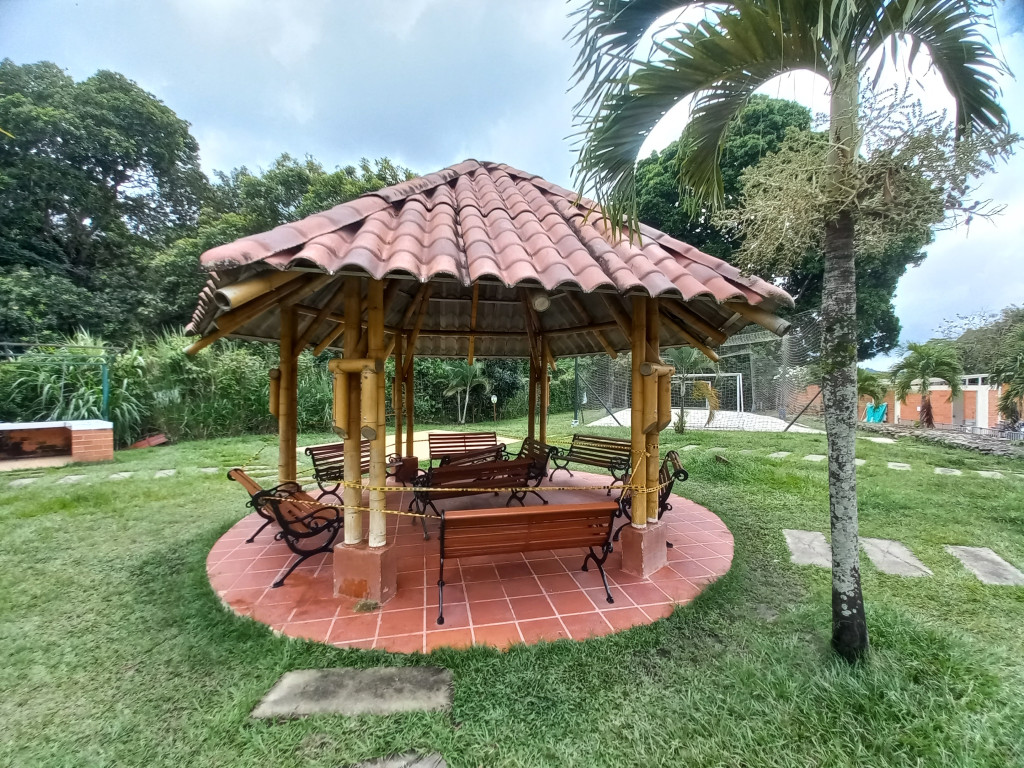 Apartamento En Venta - C.r Monterrey Piso 3 Sin Ascensor, Ibagué