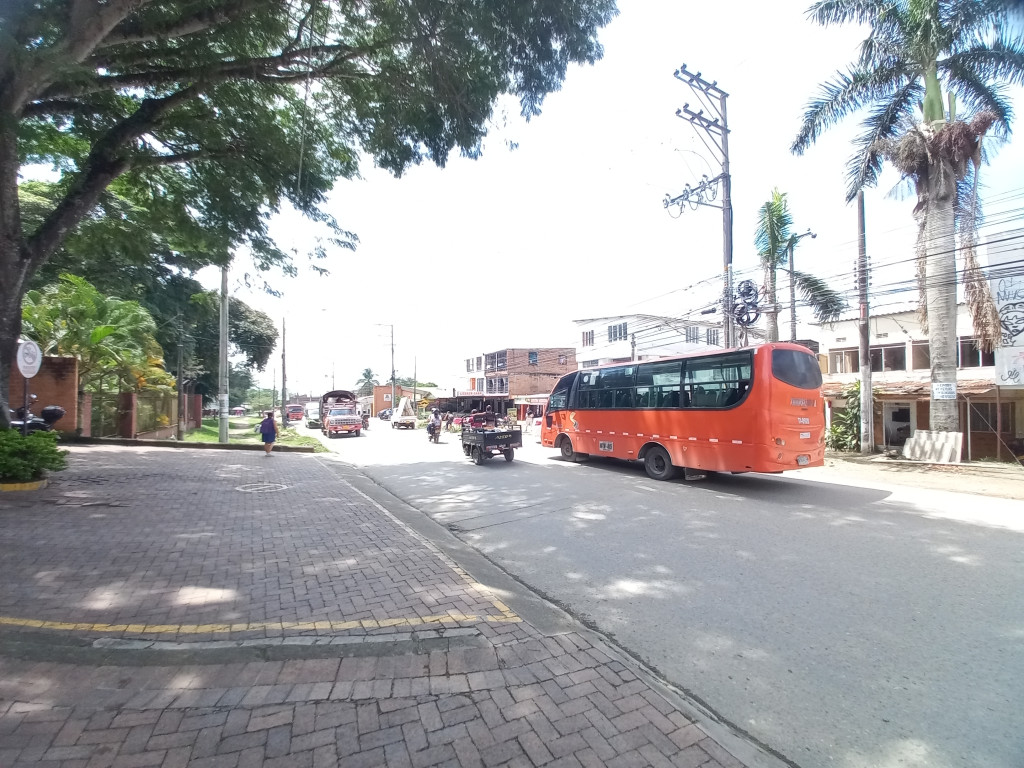 Apartamento En Venta - C.r Monterrey Piso 3 Sin Ascensor, Ibagué