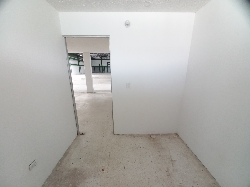 Bodega En Arriendo - Picaleña, Ibagué