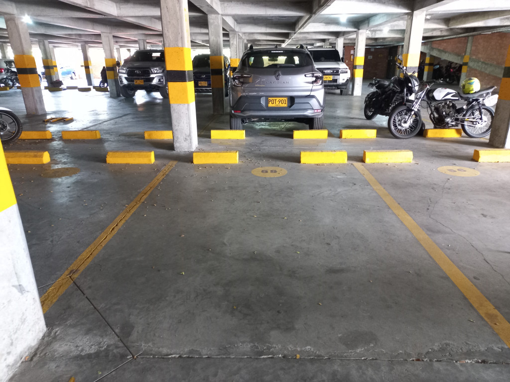 Apartamento En Venta - Conjunto Residencial  Montecarlo Piso 6, Ibagué