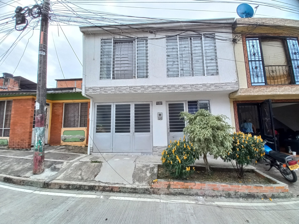 Casa En Venta - Urbanizacion Vasconia, Ibagué