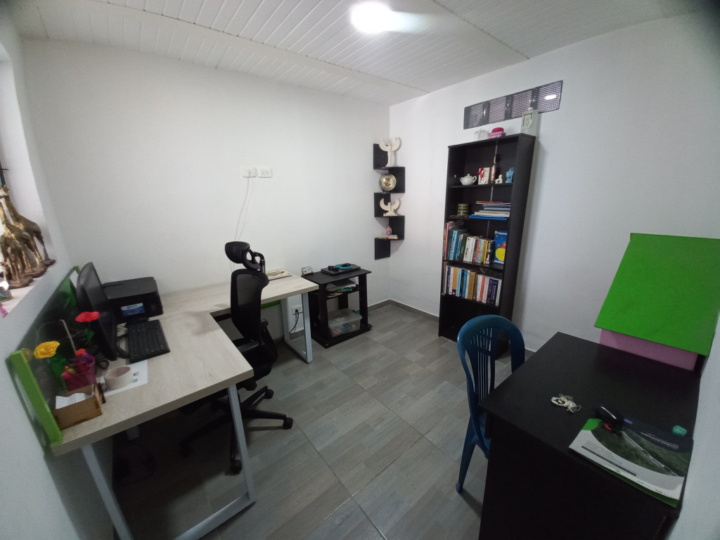 Casa En Venta - Urbanizacion Vasconia, Ibagué