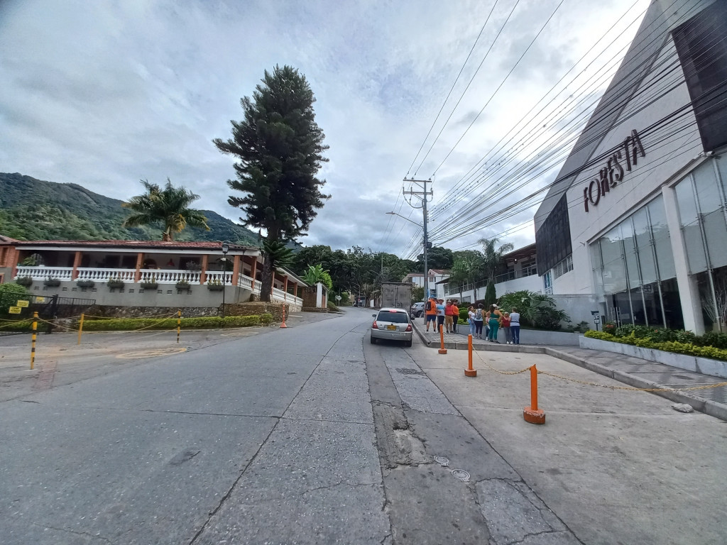 Apartamento En Venta - C.r Foresta Calambeo Piso 12, Ibagué