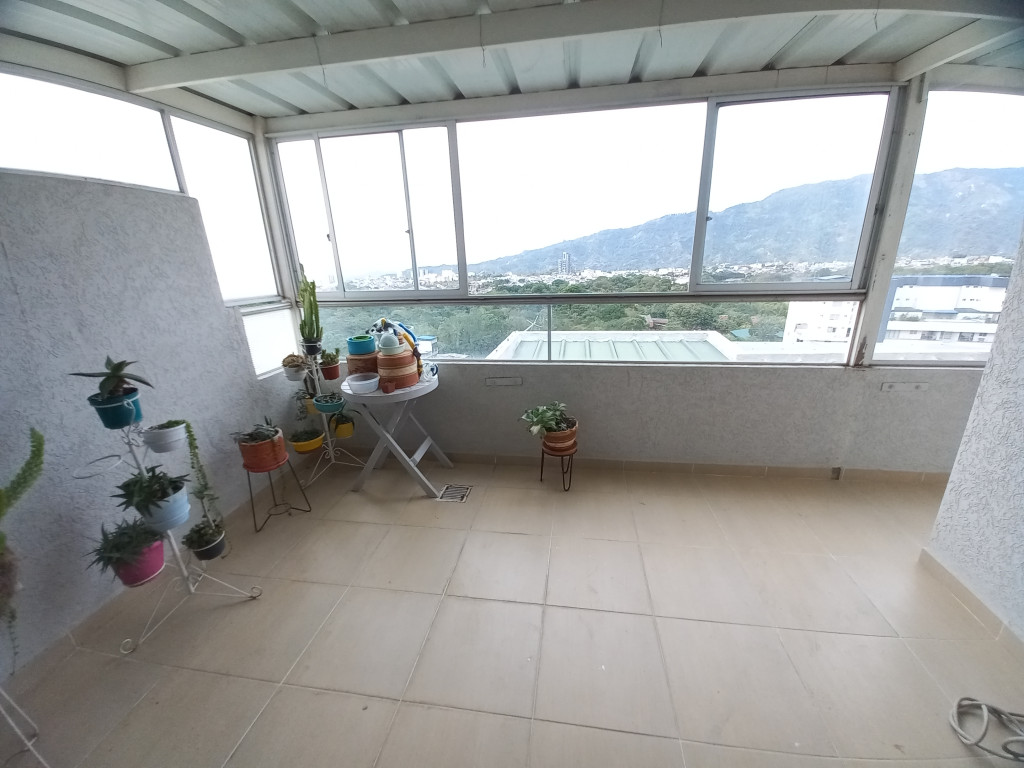 Apartamento En Venta - C.r Foresta Calambeo Piso 12, Ibagué