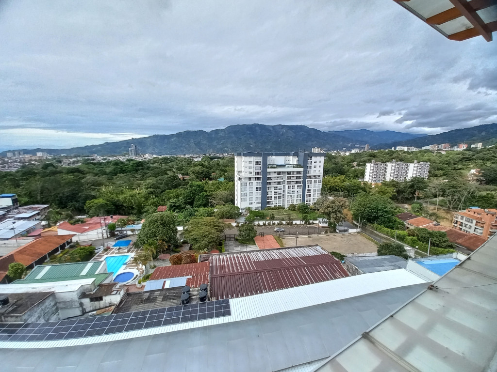 Apartamento En Venta - C.r Foresta Calambeo Piso 12, Ibagué