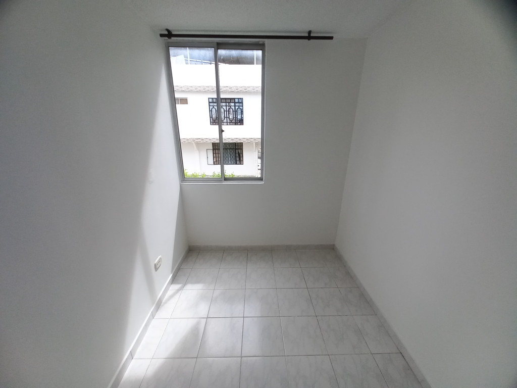 Apartamento En Venta - C.r Mirador De Cantabria Piso 2, Ibagué