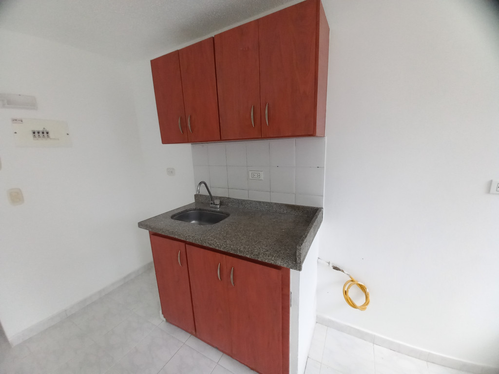 Apartamento En Venta - C.r Mirador De Cantabria Piso 2, Ibagué