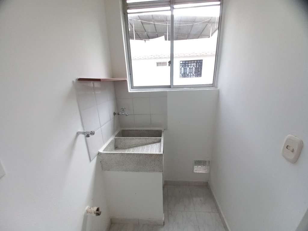 Apartamento En Venta - C.r Mirador De Cantabria Piso 2, Ibagué