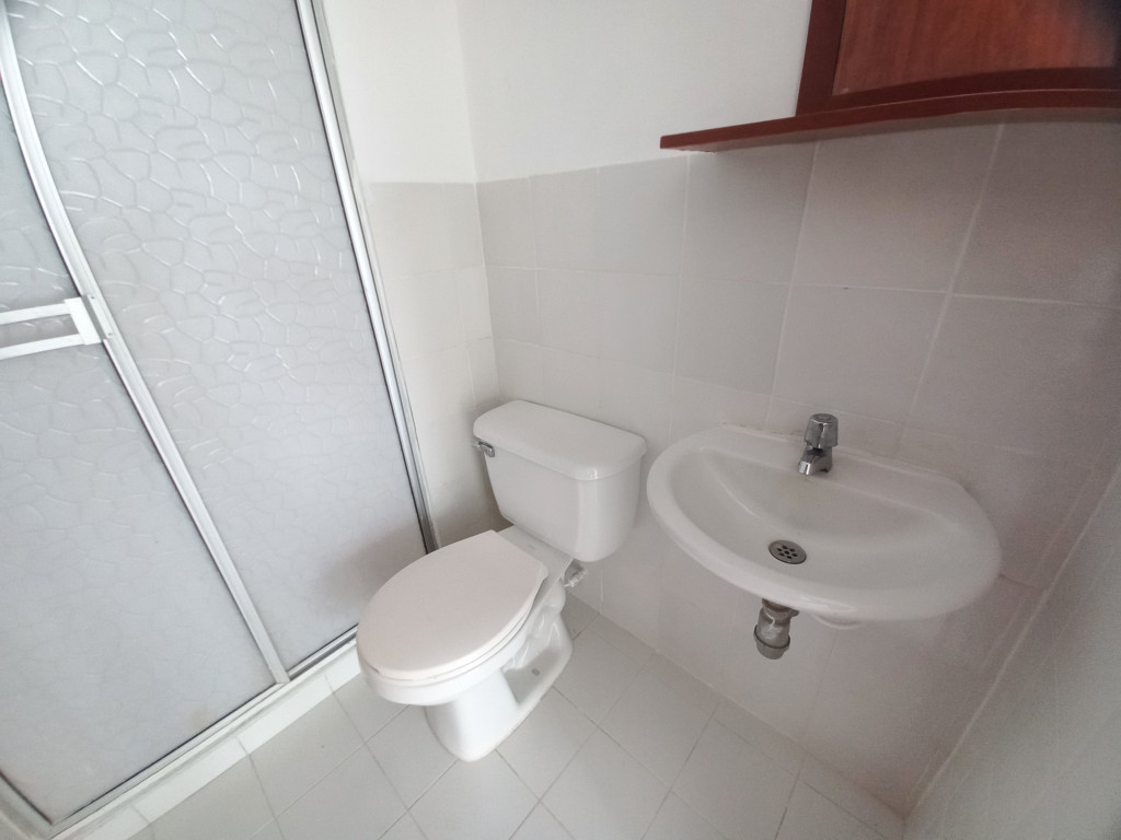 Apartamento En Venta - C.r Mirador De Cantabria Piso 2, Ibagué