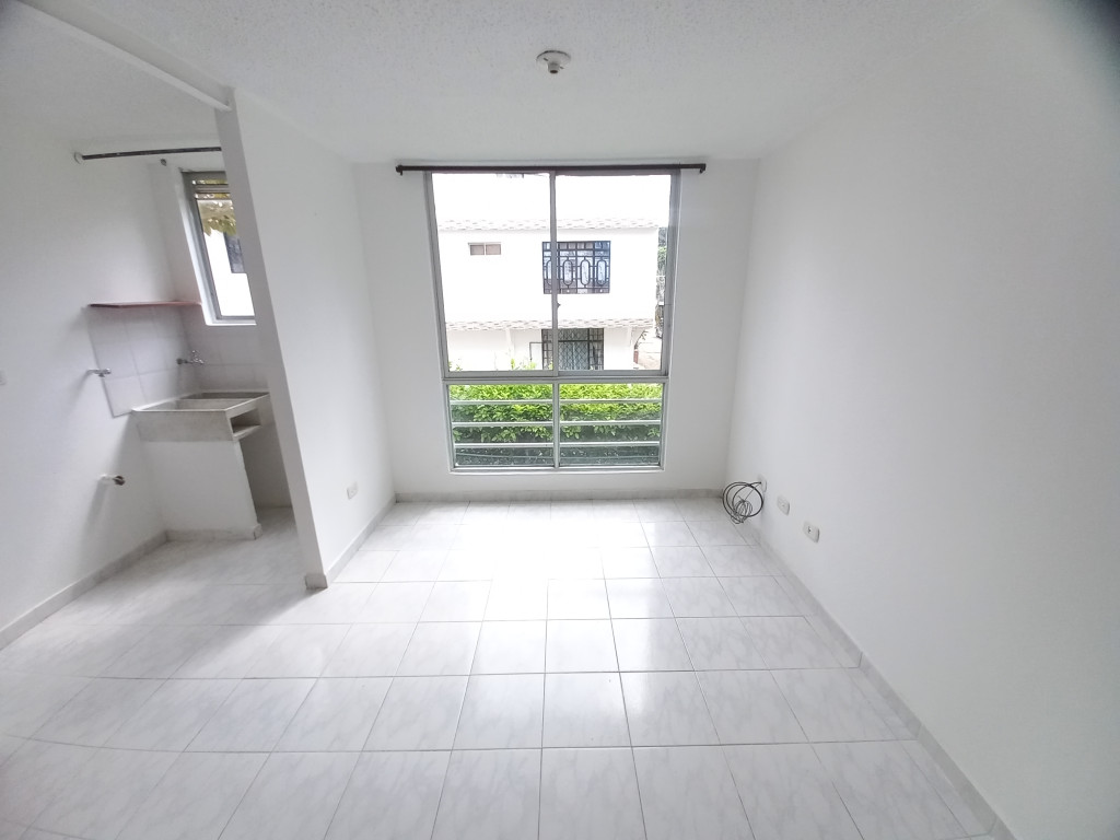 Apartamento En Venta - C.r Mirador De Cantabria Piso 2, Ibagué
