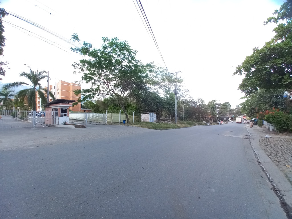 Apartamento En Venta - C.r Hacienda El Recreo  Piso 4 Sin Ascensor, Ibagué