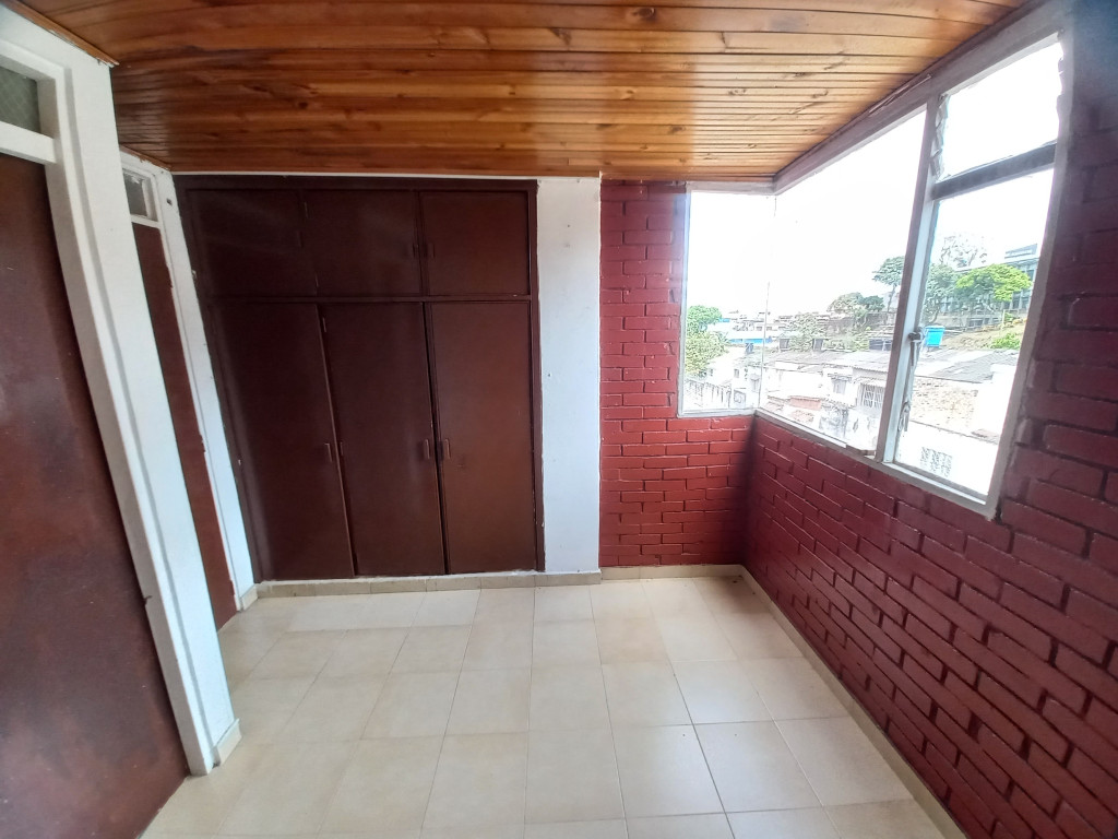 Apartamento En Venta - C.r Caracoli Piso 4 Sin Ascensor, Ibagué