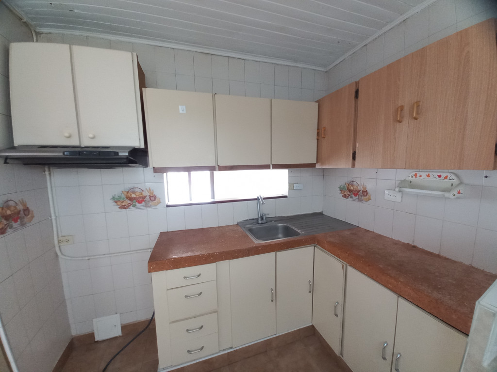 Apartamento En Venta - Edificio Bifamiliar  Gutierrez Romero Piso 2, Ibagué