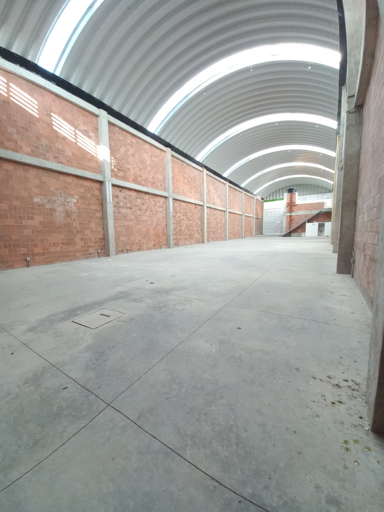 Bodega En Arriendo - Barrio La Estación, Ibagué