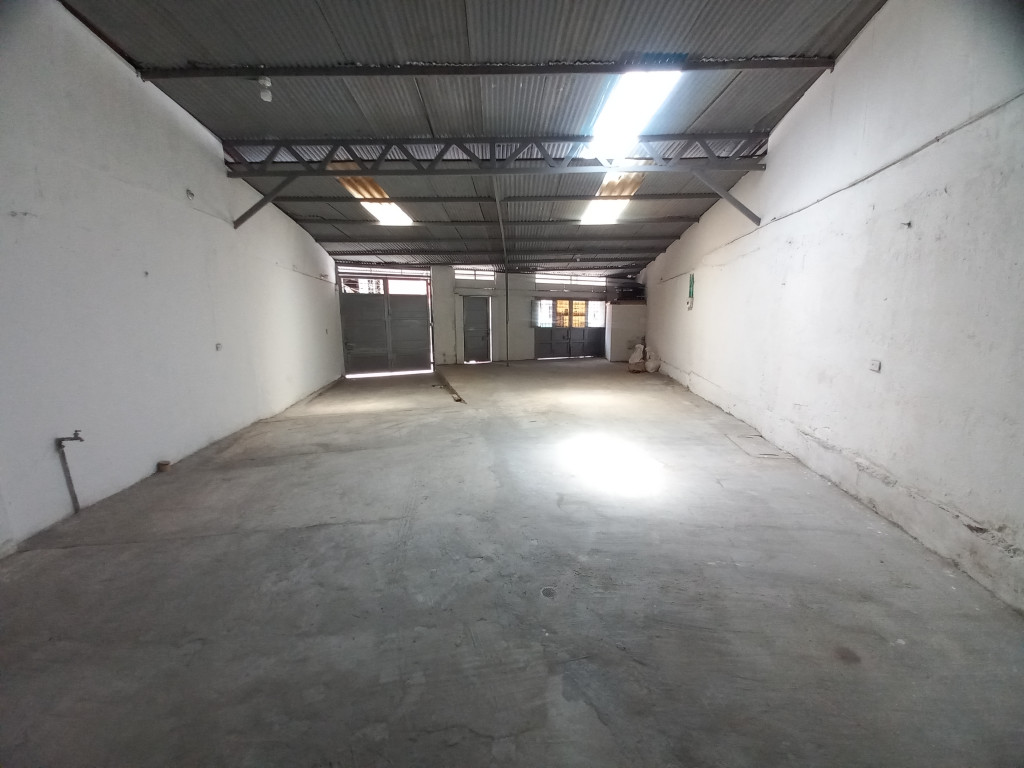 Bodega En Arriendo - Restrepo, Ibagué