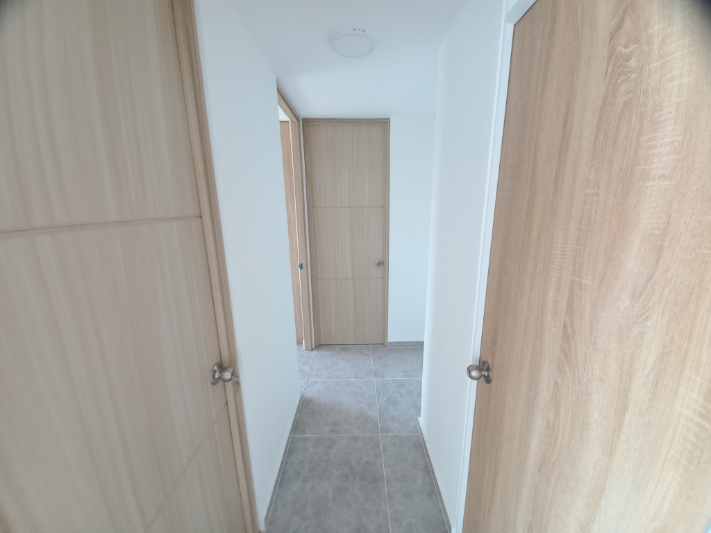 Apartamento En Arriendo - C.r Escarlata Piso 3 Sin Ascensor, Ibagué