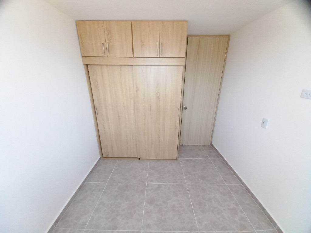 Apartamento En Arriendo - C.r Escarlata Piso 3 Sin Ascensor, Ibagué