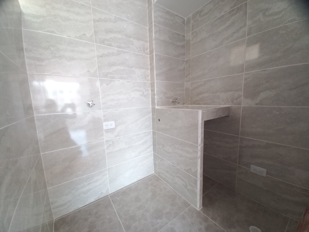 Apartamento En Arriendo - C.r Escarlata Piso 3 Sin Ascensor, Ibagué