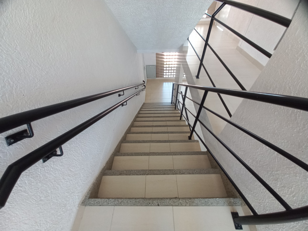 Apartamento En Arriendo - C.r Escarlata Piso 3 Sin Ascensor, Ibagué