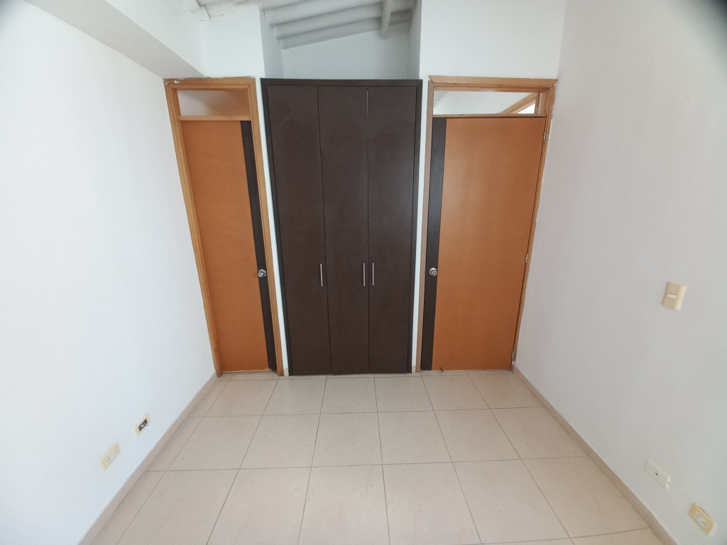 Apartamento En Arriendo - C.r Parque Central Piso 5 Sin Ascensor, Ibagué