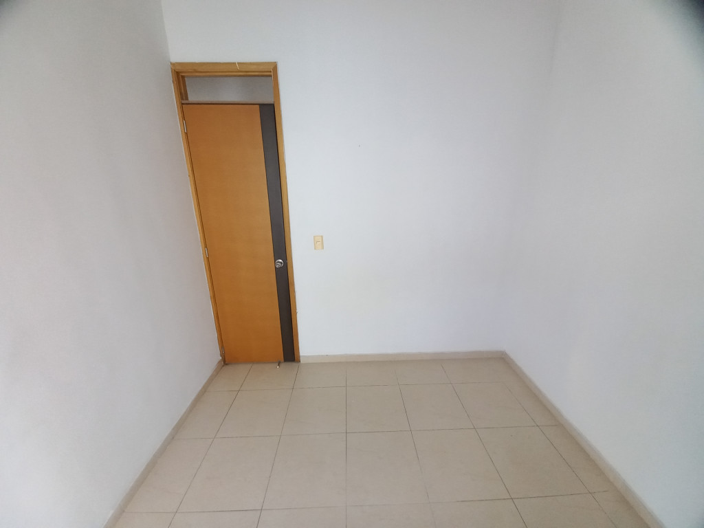 Apartamento En Arriendo - C.r Parque Central Piso 5 Sin Ascensor, Ibagué