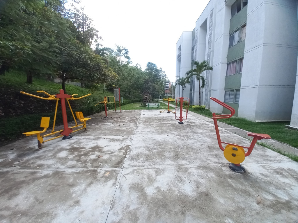 Apartamento En Arriendo - C.r Parque Central Piso 5 Sin Ascensor, Ibagué