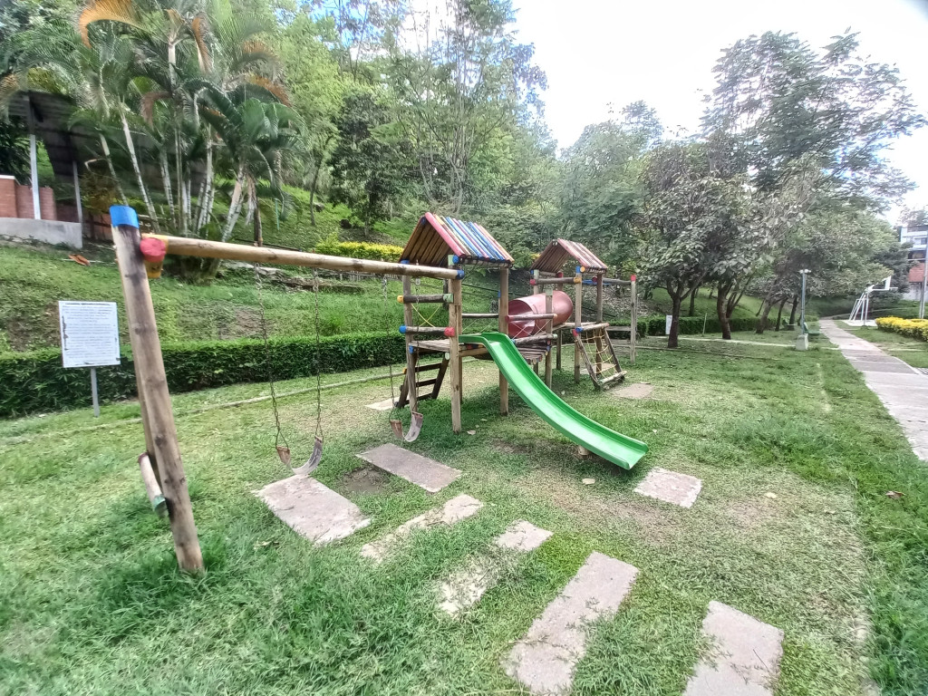 Apartamento En Arriendo - C.r Parque Central Piso 5 Sin Ascensor, Ibagué