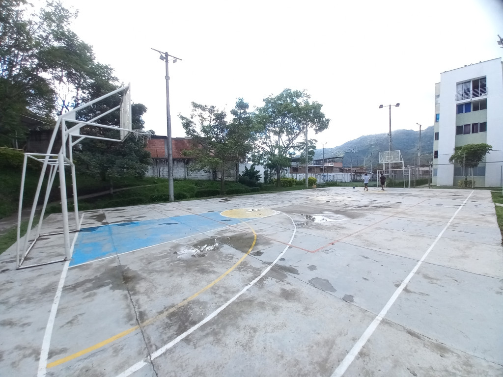 Apartamento En Arriendo - C.r Parque Central Piso 5 Sin Ascensor, Ibagué