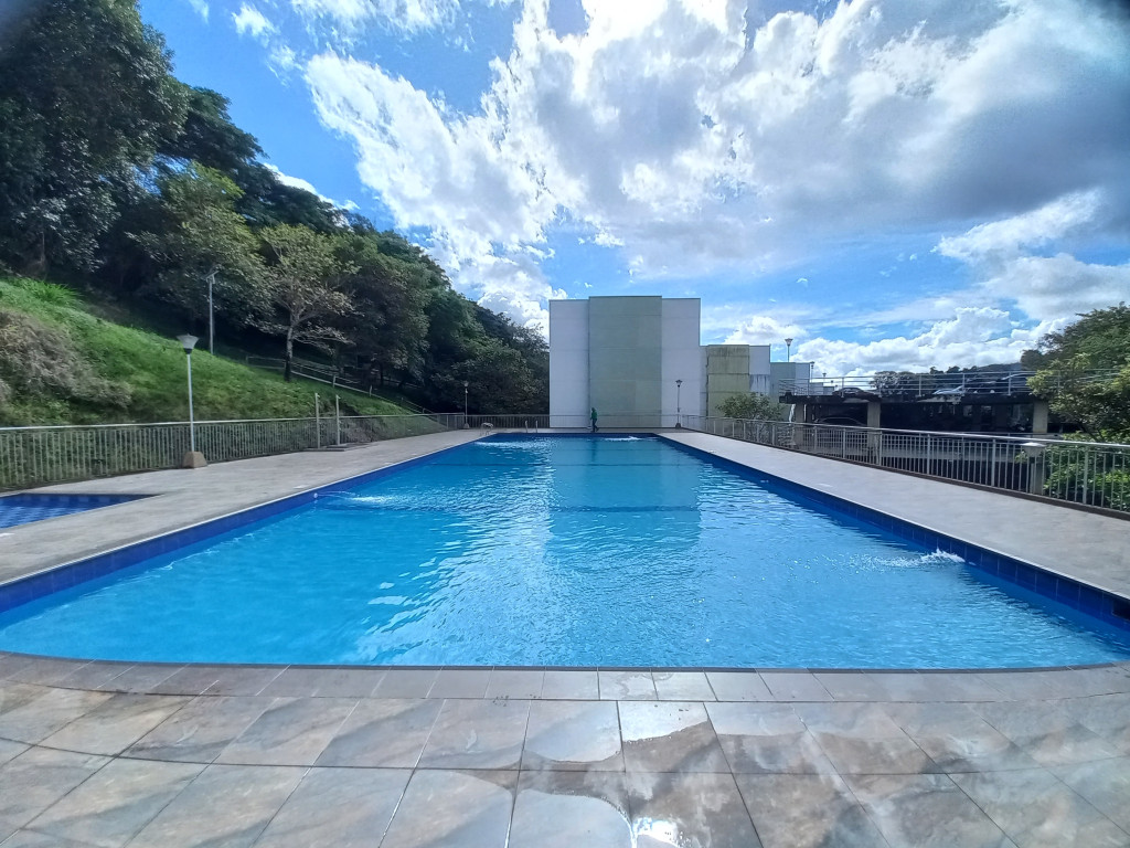 Apartamento En Arriendo - C.r Parque Central Piso 5 Sin Ascensor, Ibagué