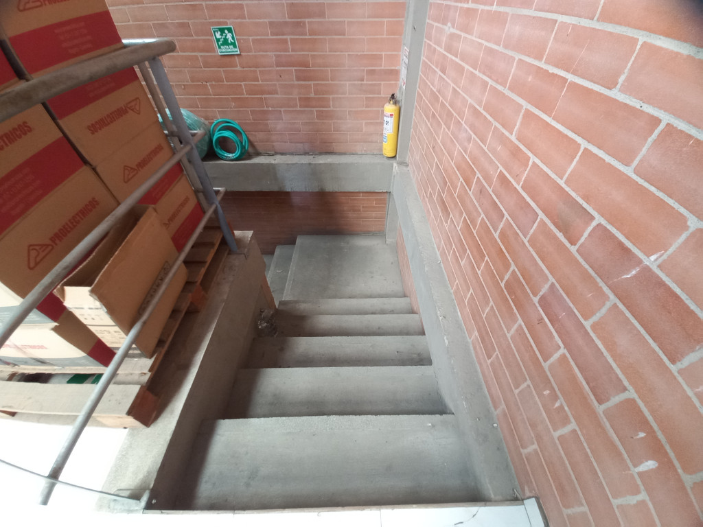 Bodega En Venta - Zona Industrial El Papayo, Ibagué