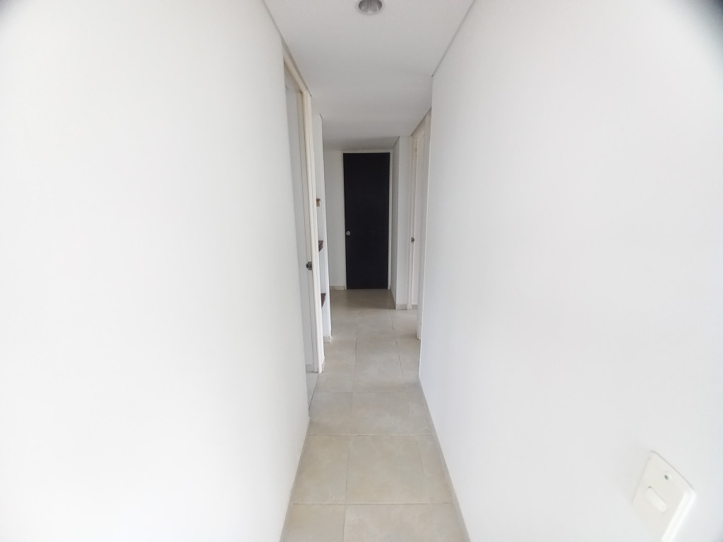 Apartamento En Arriendo - C.r Alameda  Piso 4 Sin Ascensor, Ibagué