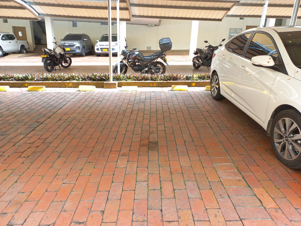 Apartamento En Arriendo - C.r Alameda  Piso 4 Sin Ascensor, Ibagué