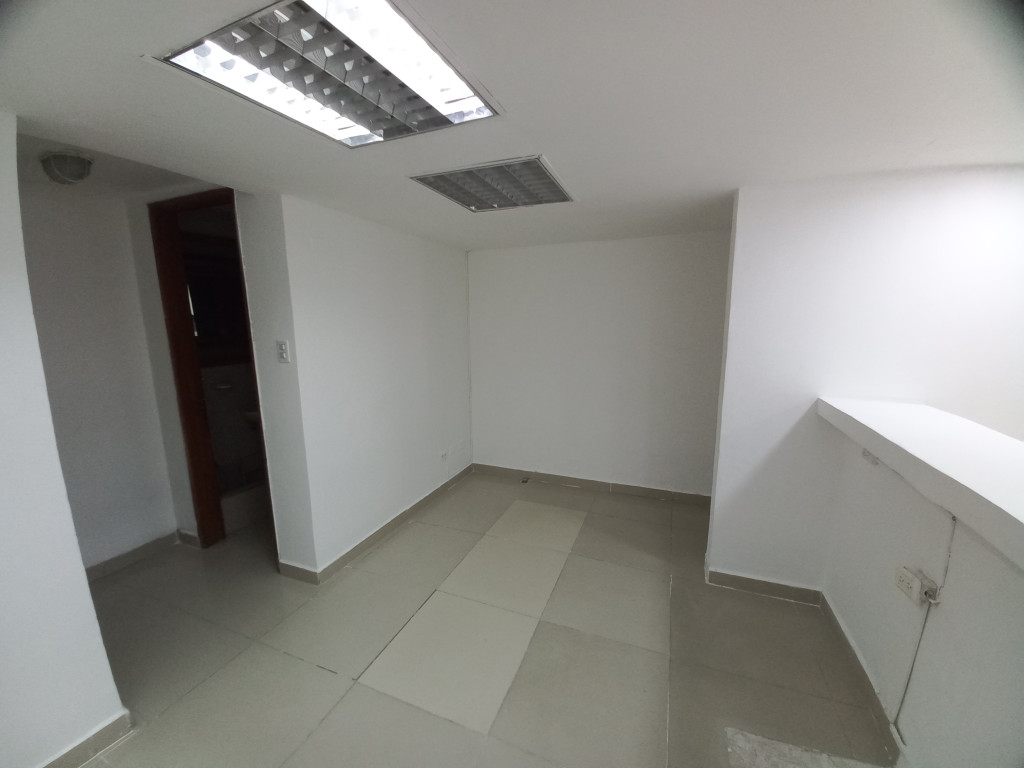 Local En Arriendo - Centro- Circulo De  Ibague, Ibagué