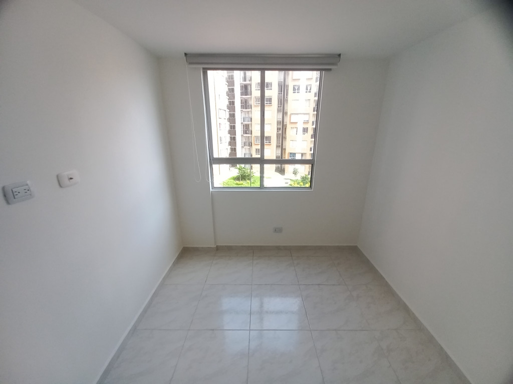 Apartamento En Arriendo - C. R  Valle Lindo Piso 4, Ibagué