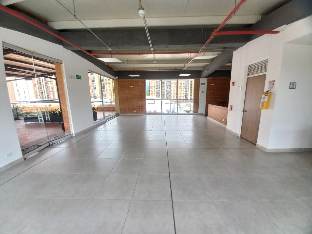 Apartamento En Arriendo - C. R  Valle Lindo Piso 4, Ibagué