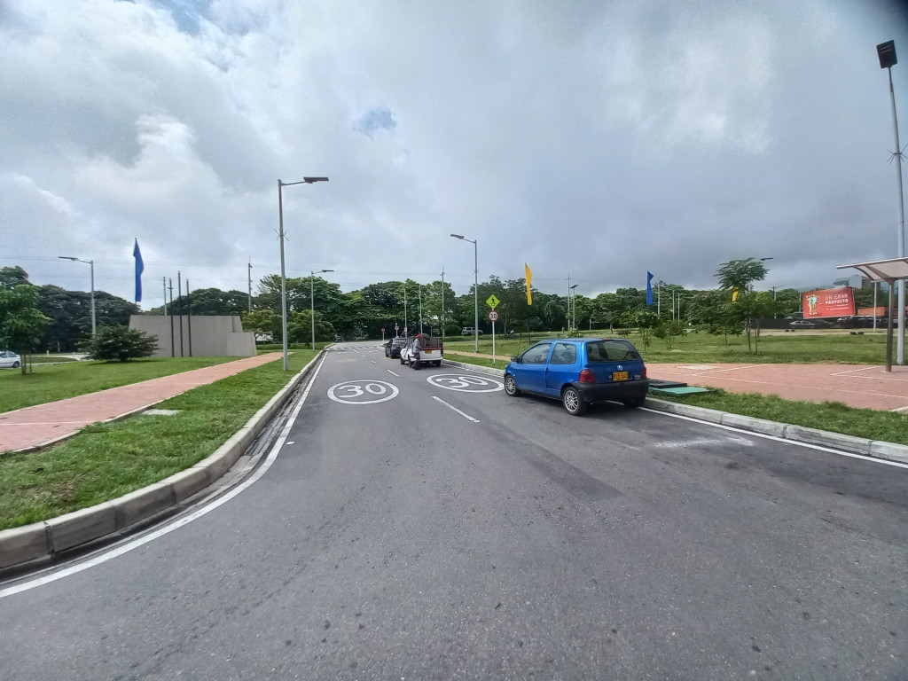 Apartamento En Arriendo - C. R  Valle Lindo Piso 4, Ibagué