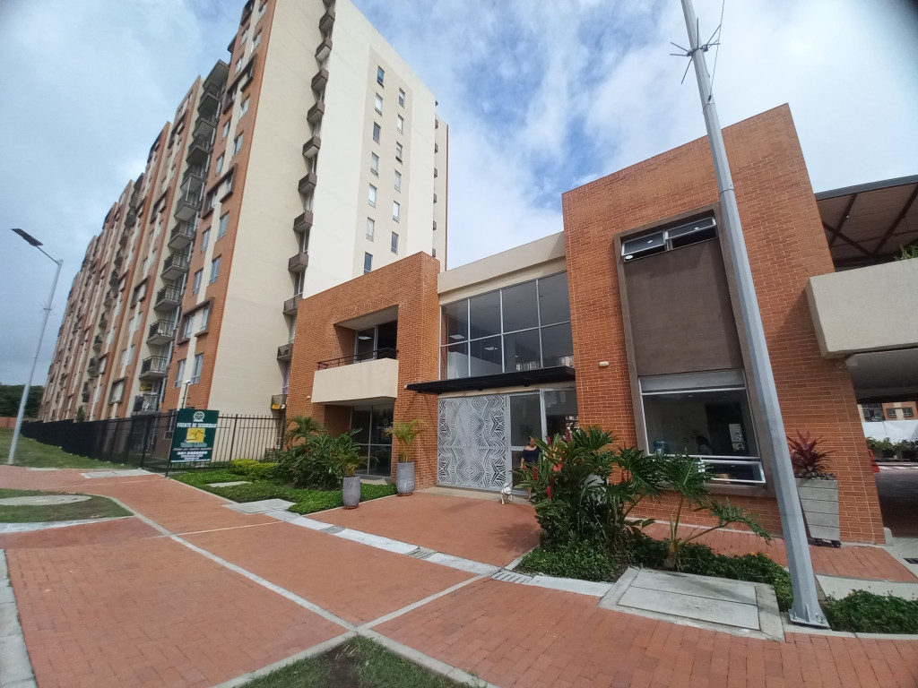Apartamento En Arriendo - C. R  Valle Lindo Piso 4, Ibagué