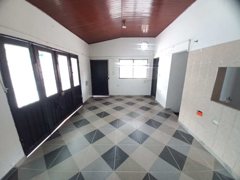 Local En Arriendo - Valparaiso, Ibagué