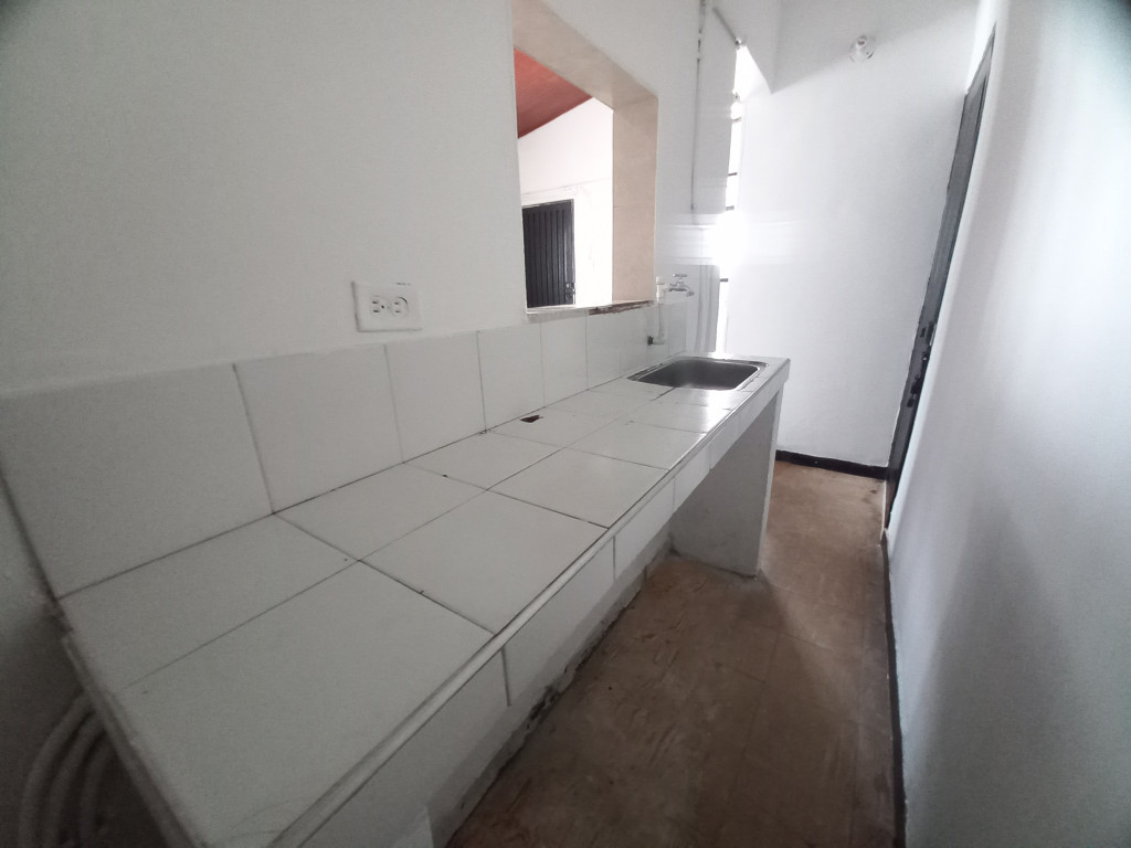 Local En Arriendo - Valparaiso, Ibagué