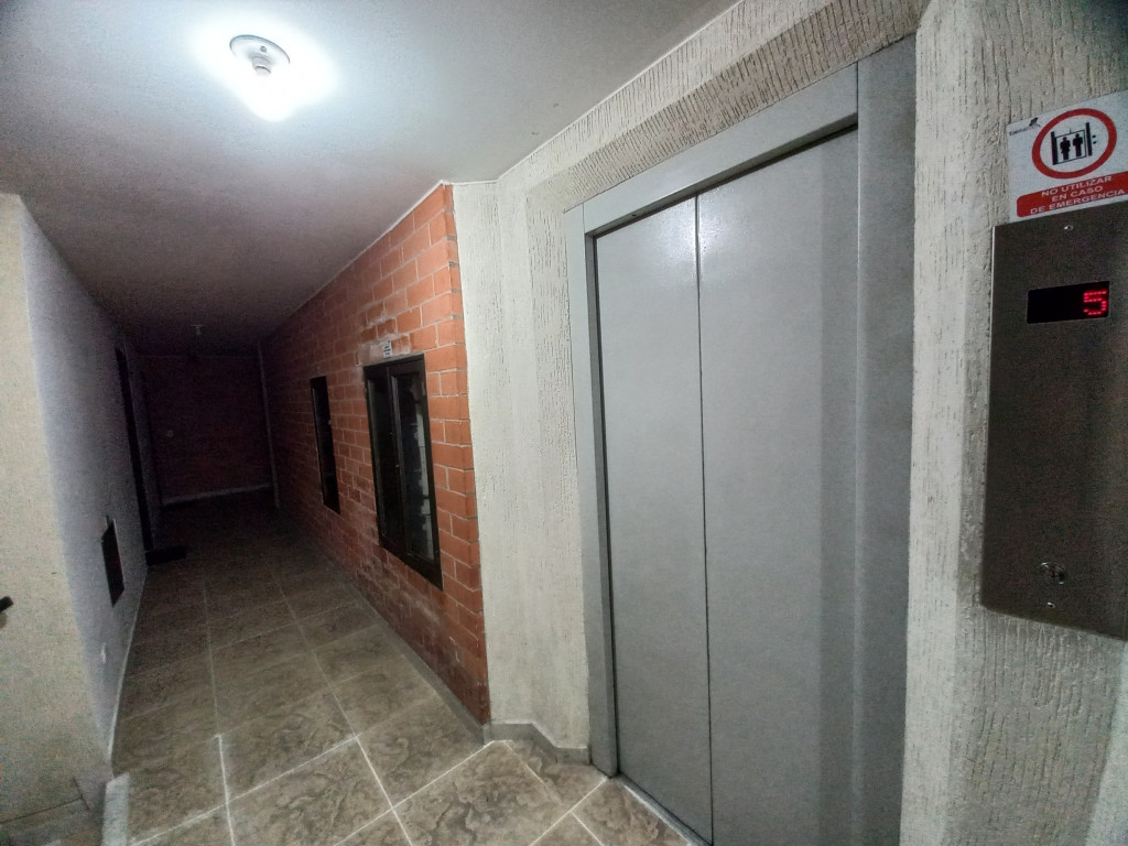 Apartaestudio En Arriendo - Edificio Torreon De La Octava Piso 5, Ibagué